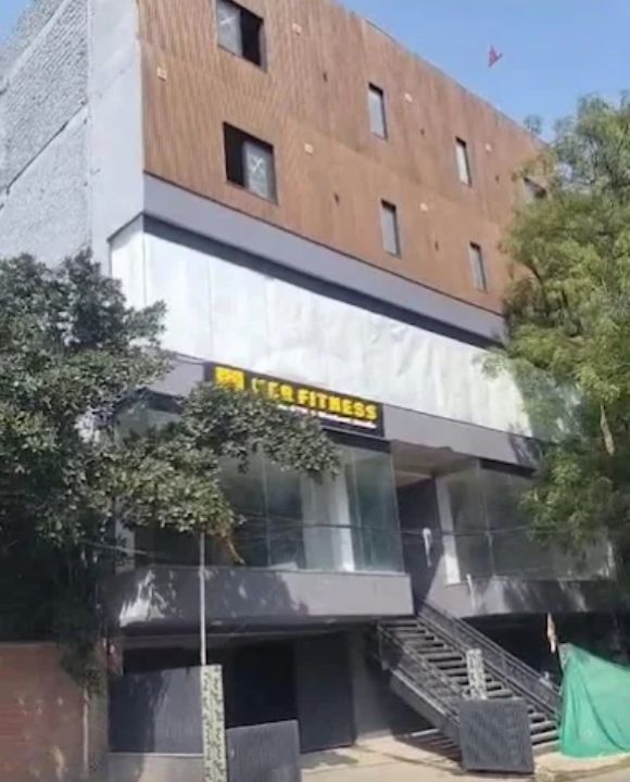 Inside Her Fitness Rajouri Garden